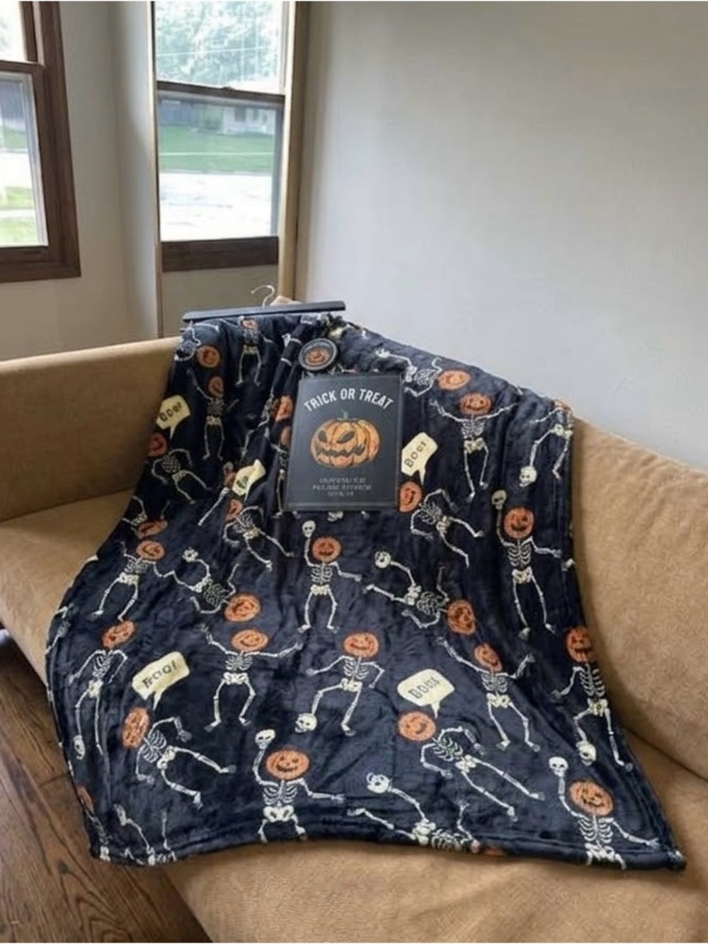 Halloween Skeleton & Pumpkin Throw Blanket - Black/Orange